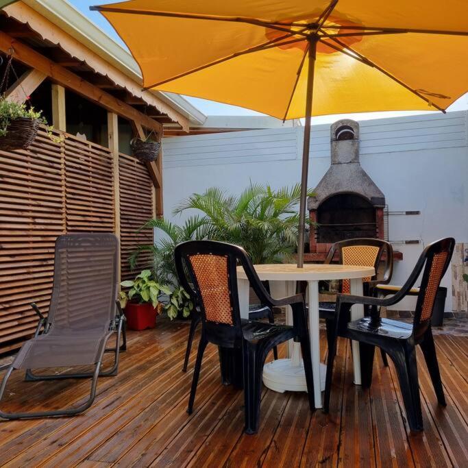 Charmant Studio D'Invite - Baie-Mahault Exterior foto